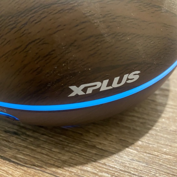 2 Diffusers & Power Cord - Picture 2 of 10